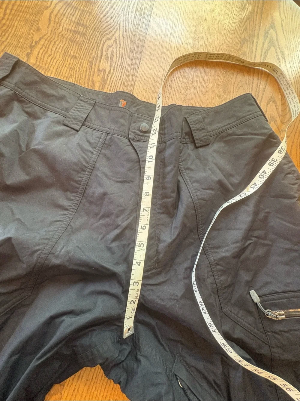 Nike ACG Men’s Black Cargo Snow Pants Snowboarding XXL Vented